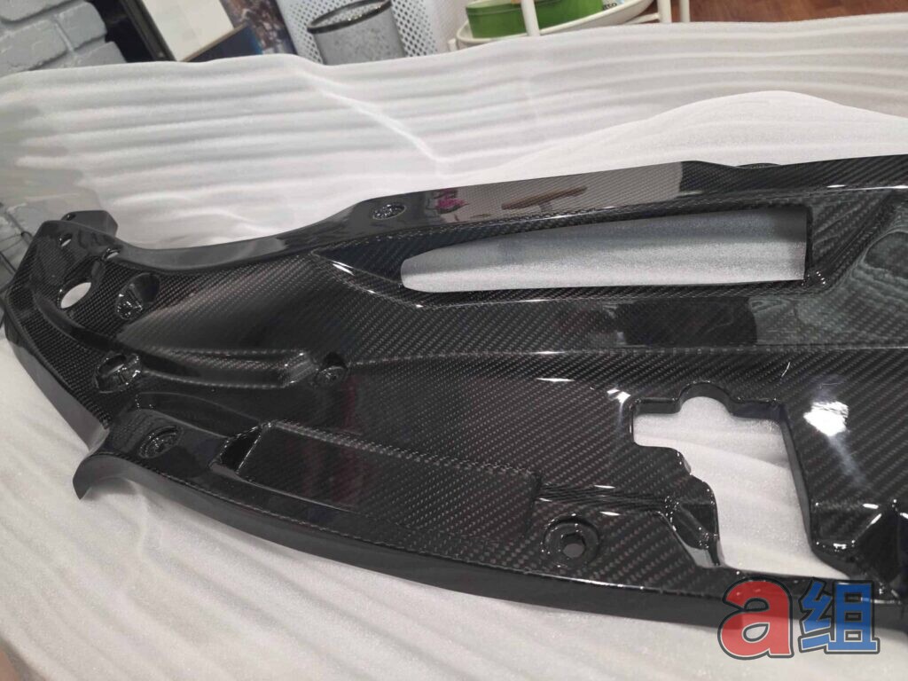 Group A Lexus IS350 Radiator Cooling Plate - Pre-Preg Dry Carbon (2021+) - photo 2